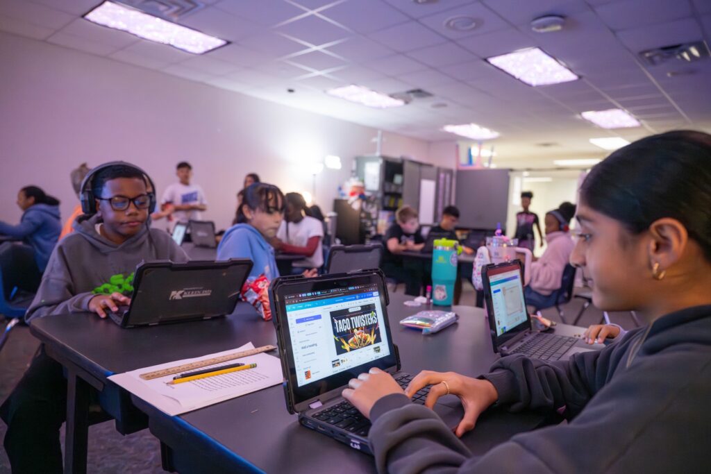 497504985_1098926995612445_4301075676460625909_n